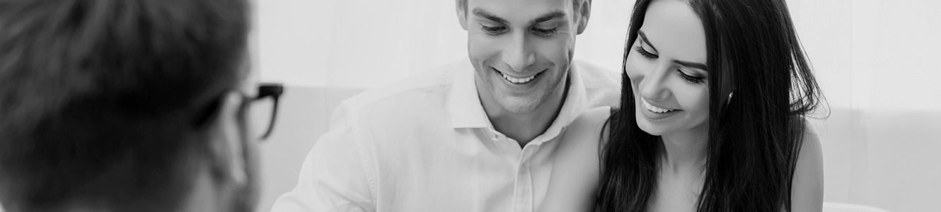 Couple meeting with a lender